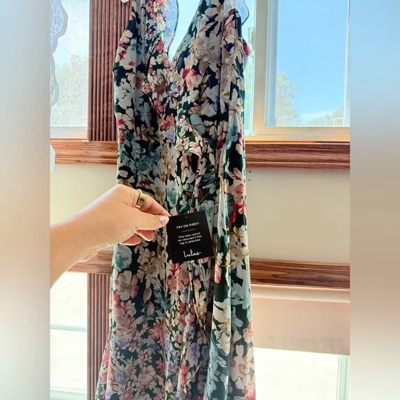 NWT Lulus Radiant Hunter Green Floral Print Chiffon Maxi Dress - Picture 9 of 12